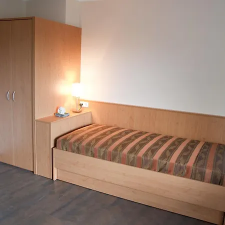 Apartmenthaus Wesertor Κάσελ